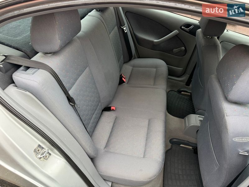 Лифтбек Skoda Octavia 2002 в Львове