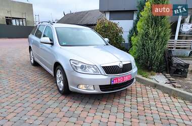 Универсал Skoda Octavia 2010 в Сарнах