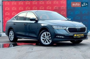 Лифтбек Skoda Octavia 2021 в Киеве