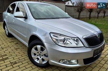 Ліфтбек Skoda Octavia 2012 в Охтирці
