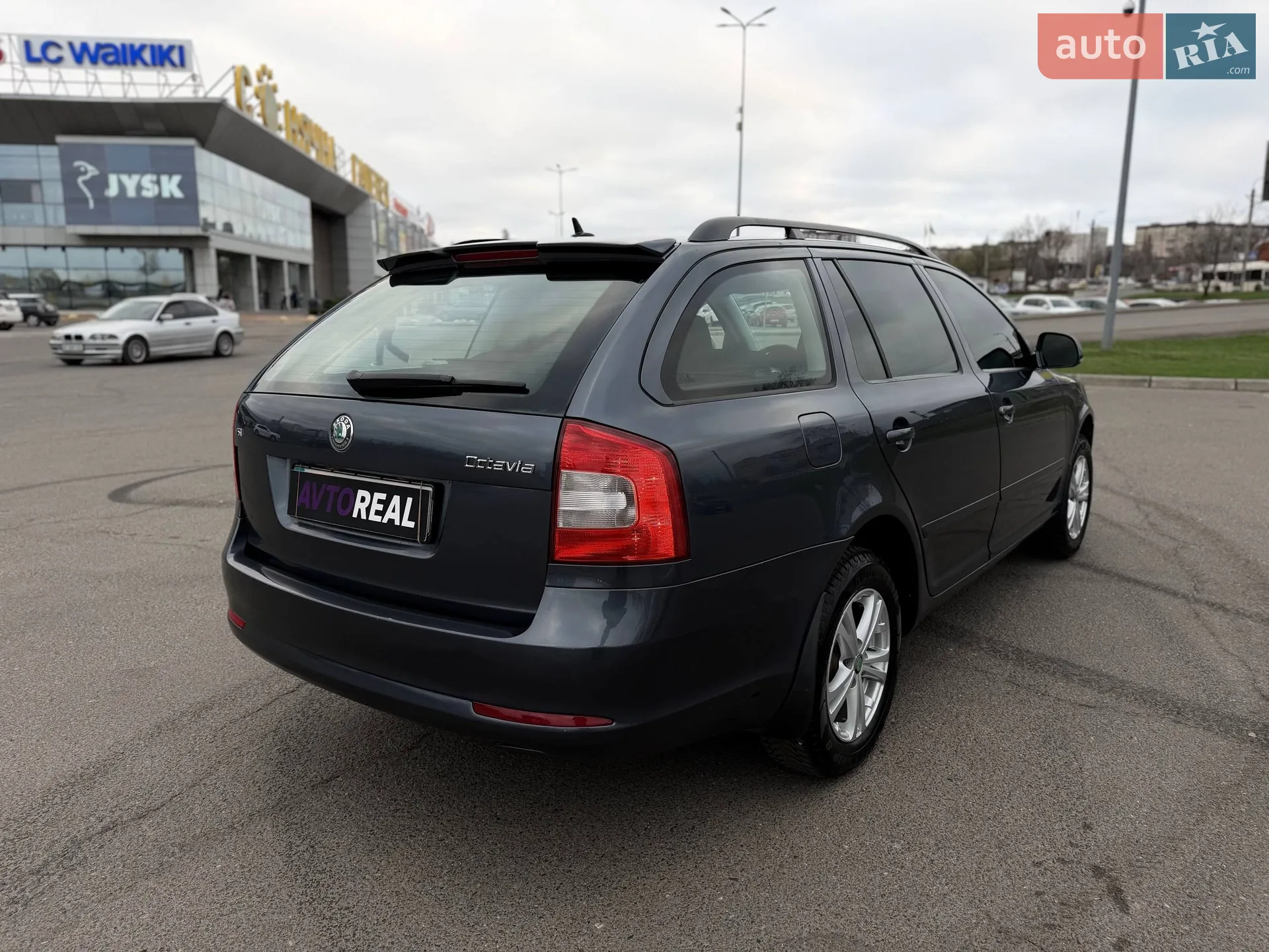 2010 Skoda Octavia - мініатюра 18