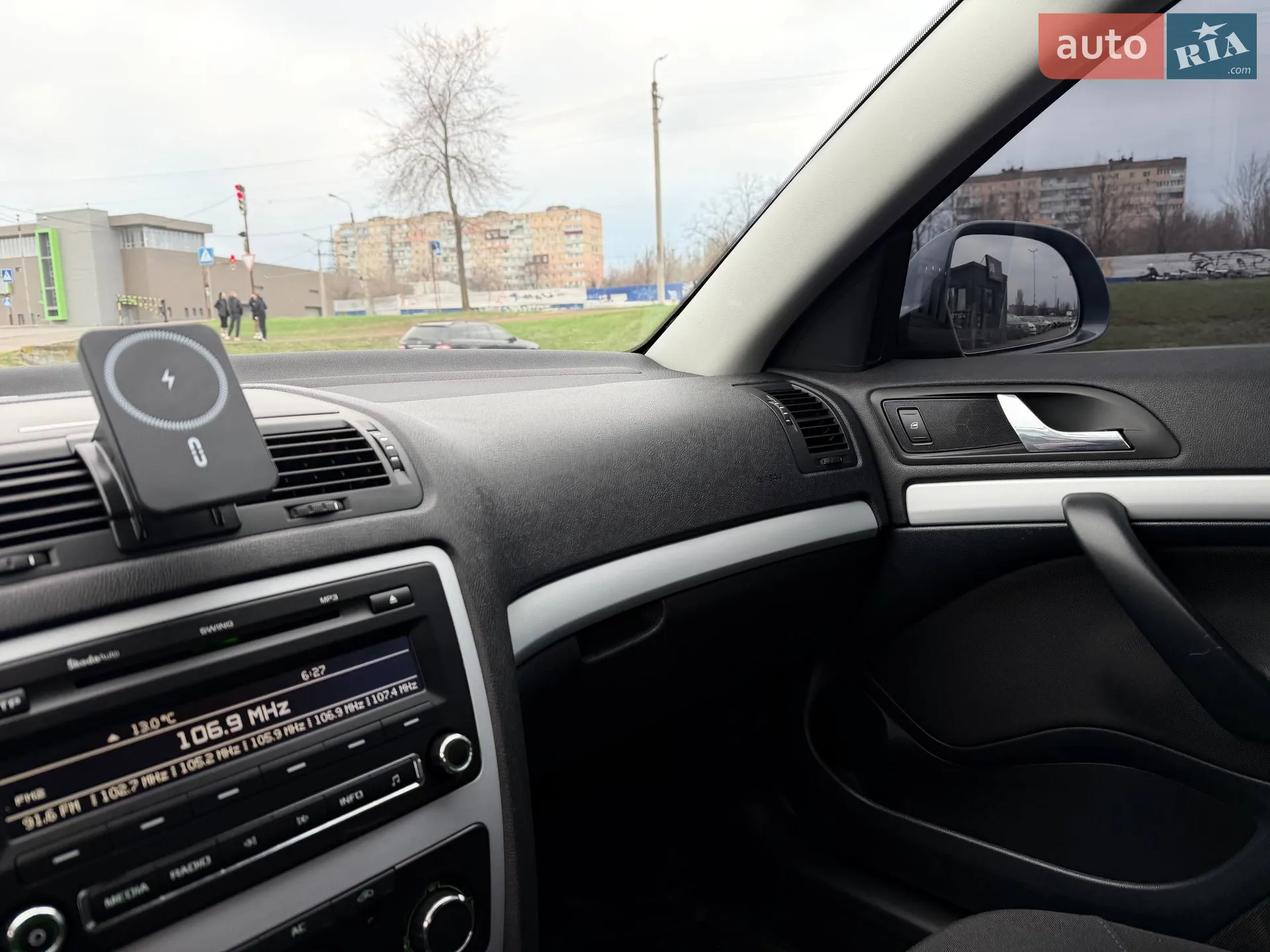 2010 Skoda Octavia - мініатюра 49