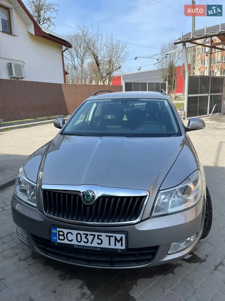 2010 Skoda Octavia - мініатюра 21