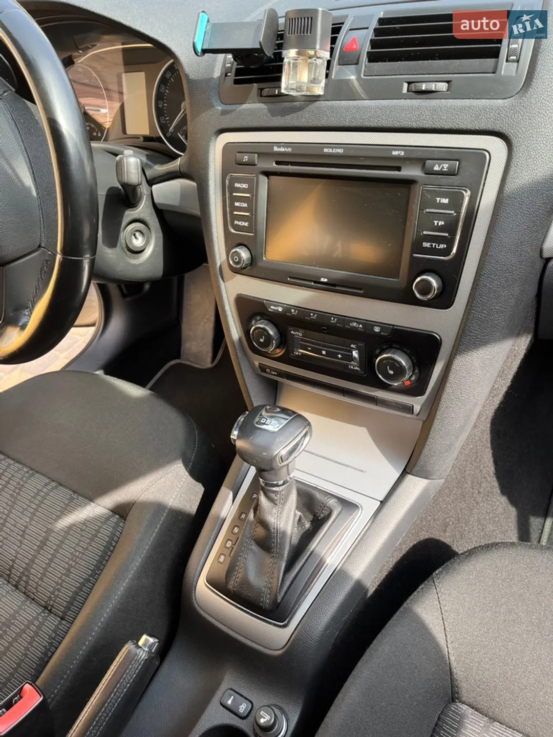 2010 Skoda Octavia - мініатюра 23