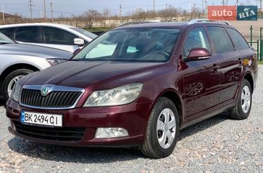 Универсал Skoda Octavia 2010 в Ровно
