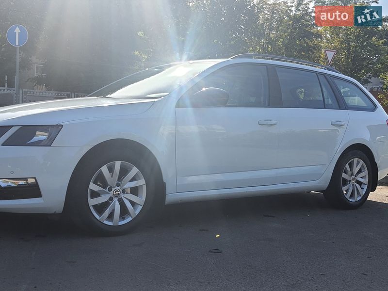 Універсал Skoda Octavia 2017 в Львові
