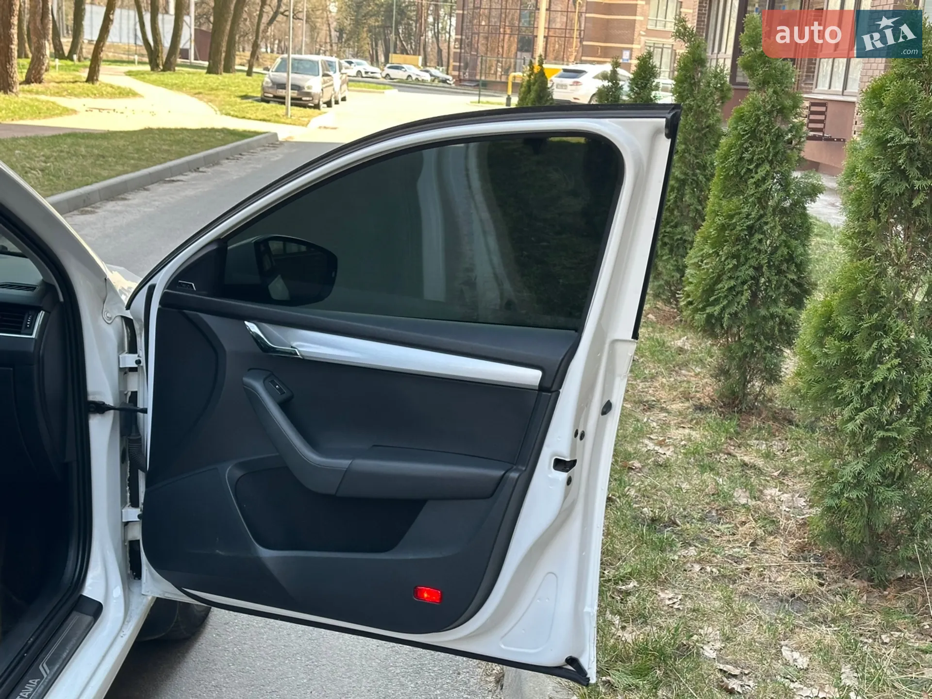 2014 Skoda Octavia - мініатюра 27