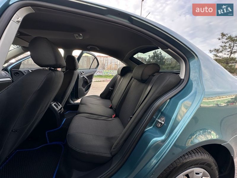 Лифтбек Skoda Octavia 2006 в Николаеве