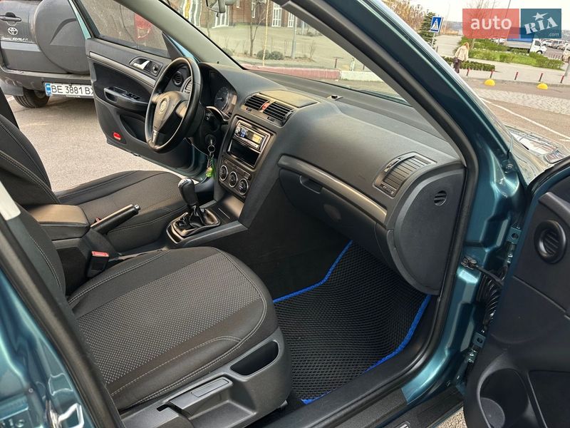 Лифтбек Skoda Octavia 2006 в Николаеве