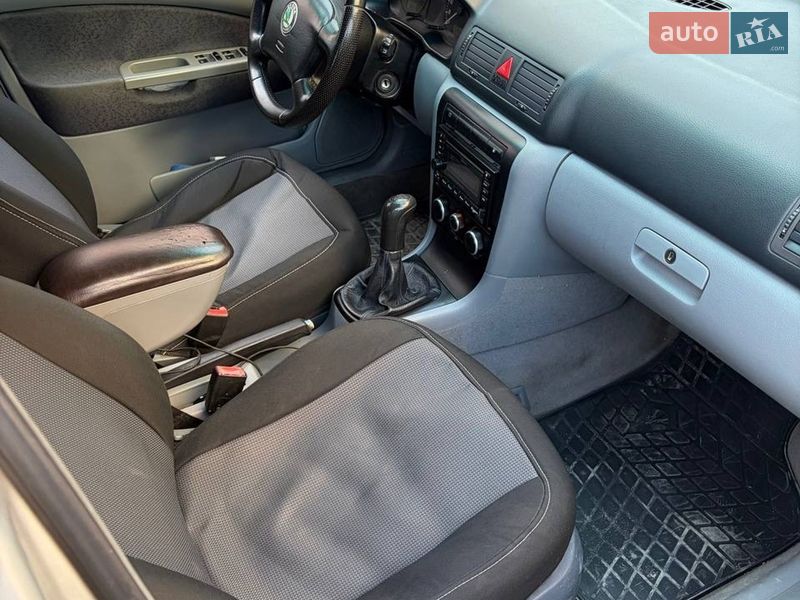 Лифтбек Skoda Octavia 1999 в Львове