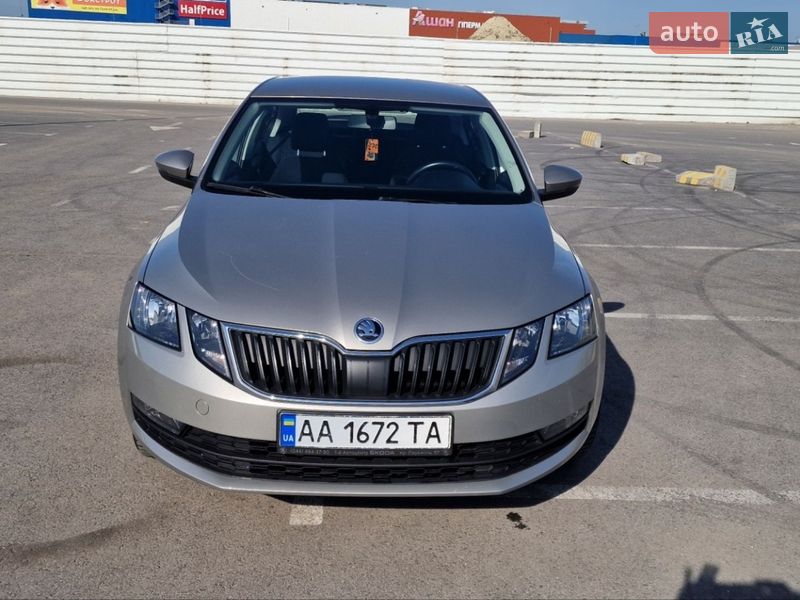 Лифтбек Skoda Octavia 2017 в Львове