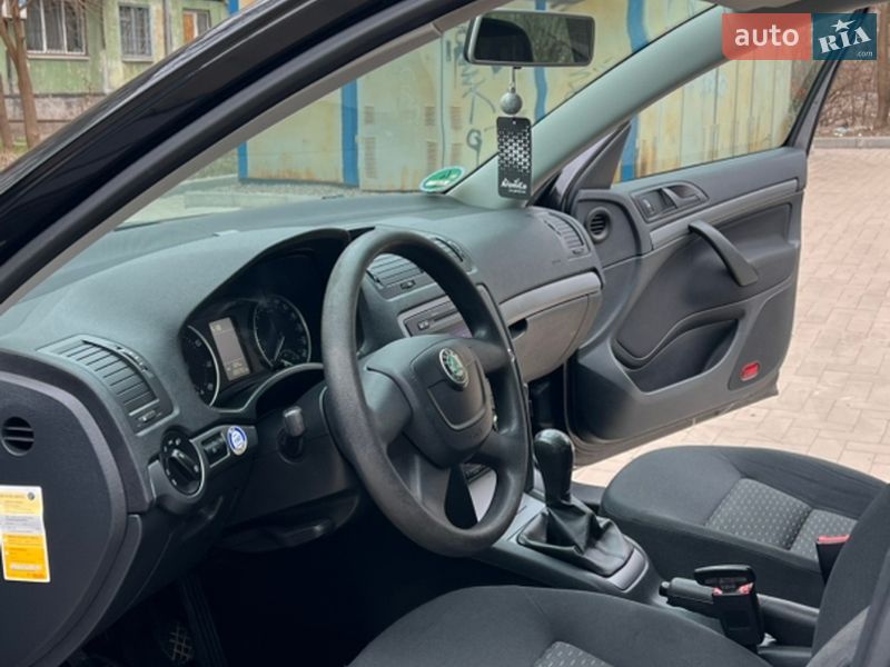 Універсал Skoda Octavia 2010 в Кривому Розі