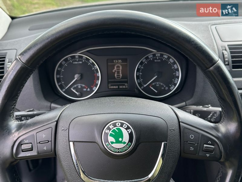 Универсал Skoda Octavia 2011 в Близнюках