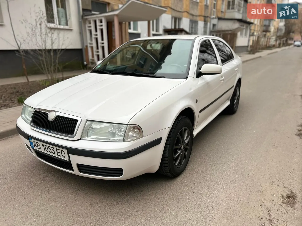2010 Skoda Octavia - мініатюра 15