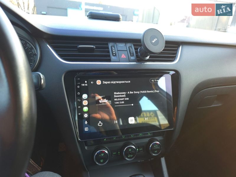 Універсал Skoda Octavia 2014 в Звягелі