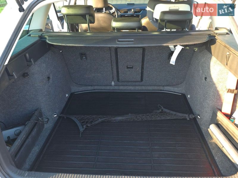 Універсал Skoda Octavia 2014 в Звягелі