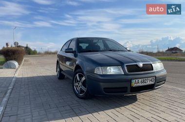 Лифтбек Skoda Octavia 2004 в Градижске