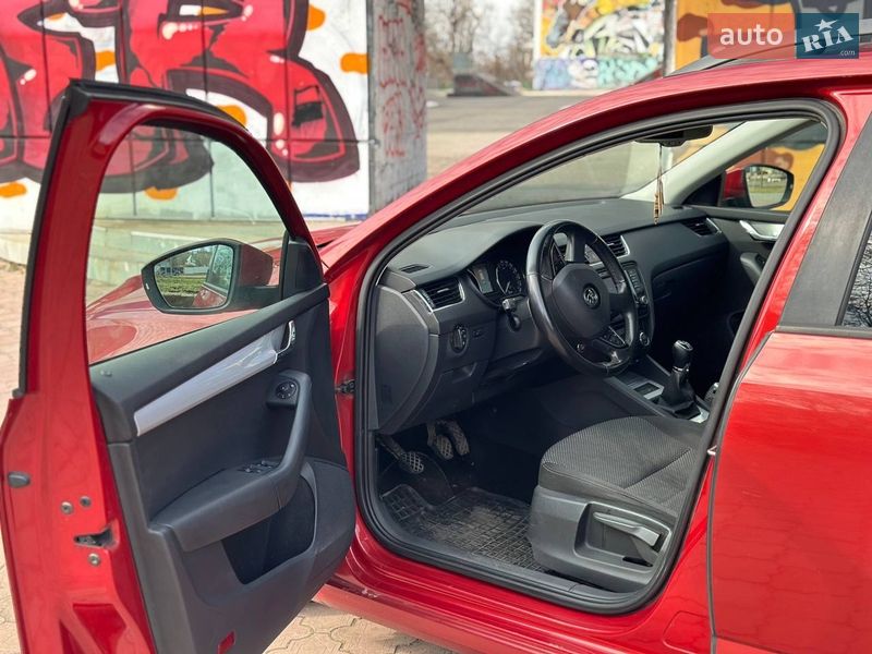 Універсал Skoda Octavia 2014 в Миколаєві