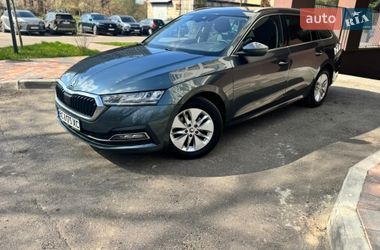 Универсал Skoda Octavia 2021 в Львове
