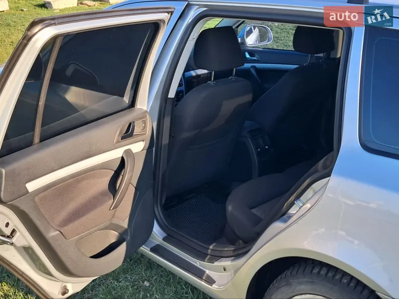Skoda Octavia 2010 VIN TMBHT61Z3A2118124 фото оголошення 4 з 59