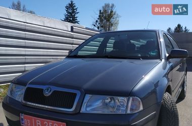 Лифтбек Skoda Octavia 2009 в Ровно
