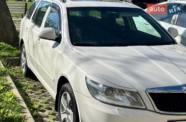 Універсал Skoda Octavia 2010 в Харкові