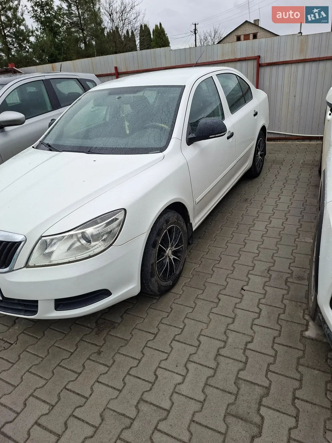 2010 Skoda Octavia - мініатюра 2