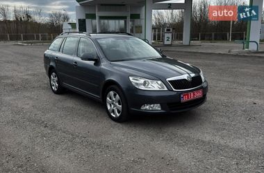 Універсал Skoda Octavia 2009 в Охтирці