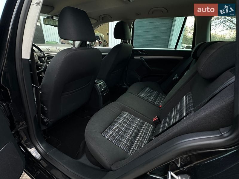 Універсал Skoda Octavia 2012 в Сарнах