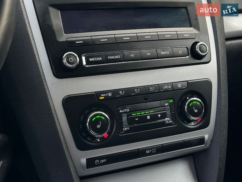 Універсал Skoda Octavia 2012 в Сарнах