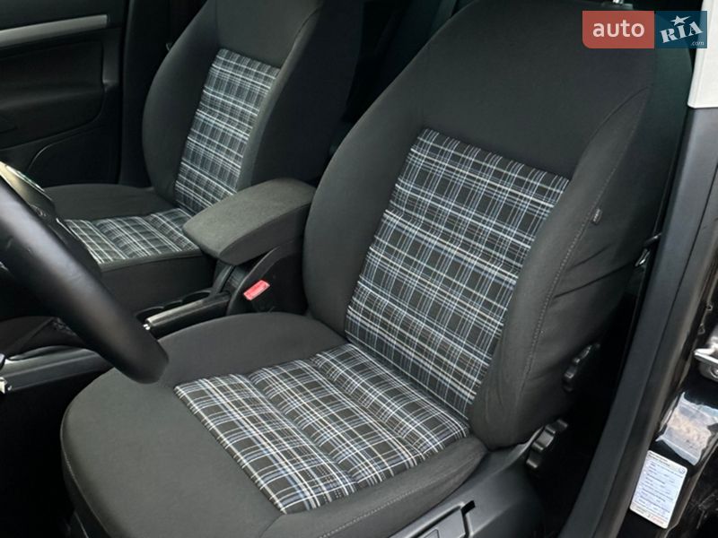 Універсал Skoda Octavia 2012 в Сарнах