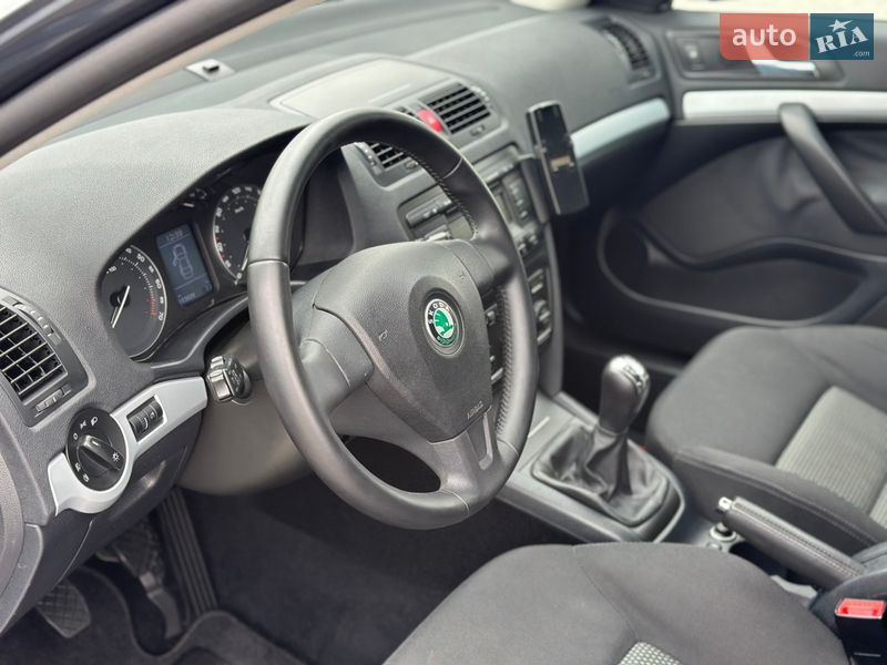 Універсал Skoda Octavia 2008 в Запоріжжі