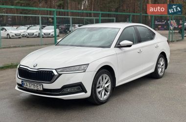 Лифтбек Skoda Octavia 2021 в Киеве