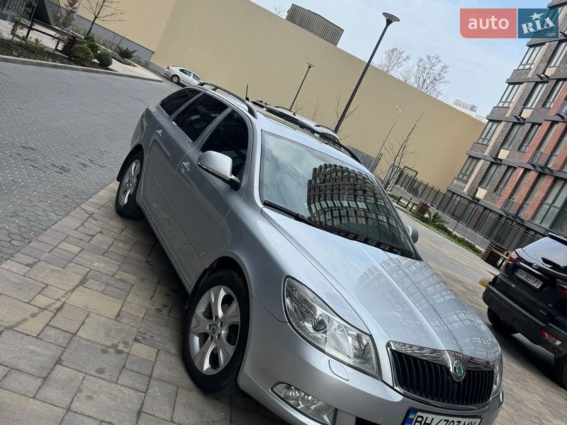 Універсал Skoda Octavia 2010 в Одесі