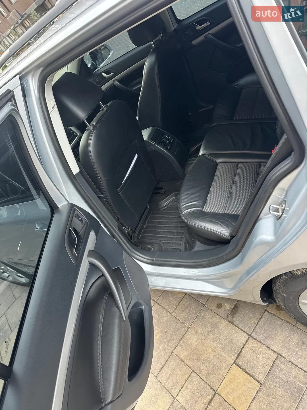 2010 Skoda Octavia - мініатюра 11