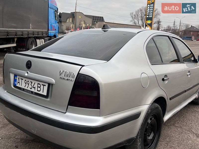Лифтбек Skoda Octavia 2000 в Черновцах