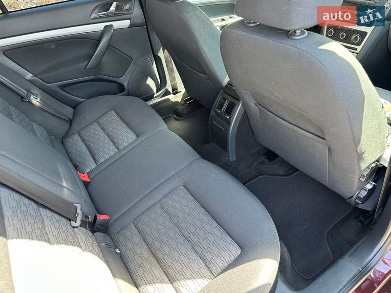 Універсал Skoda Octavia 2012 в Івано-Франківську