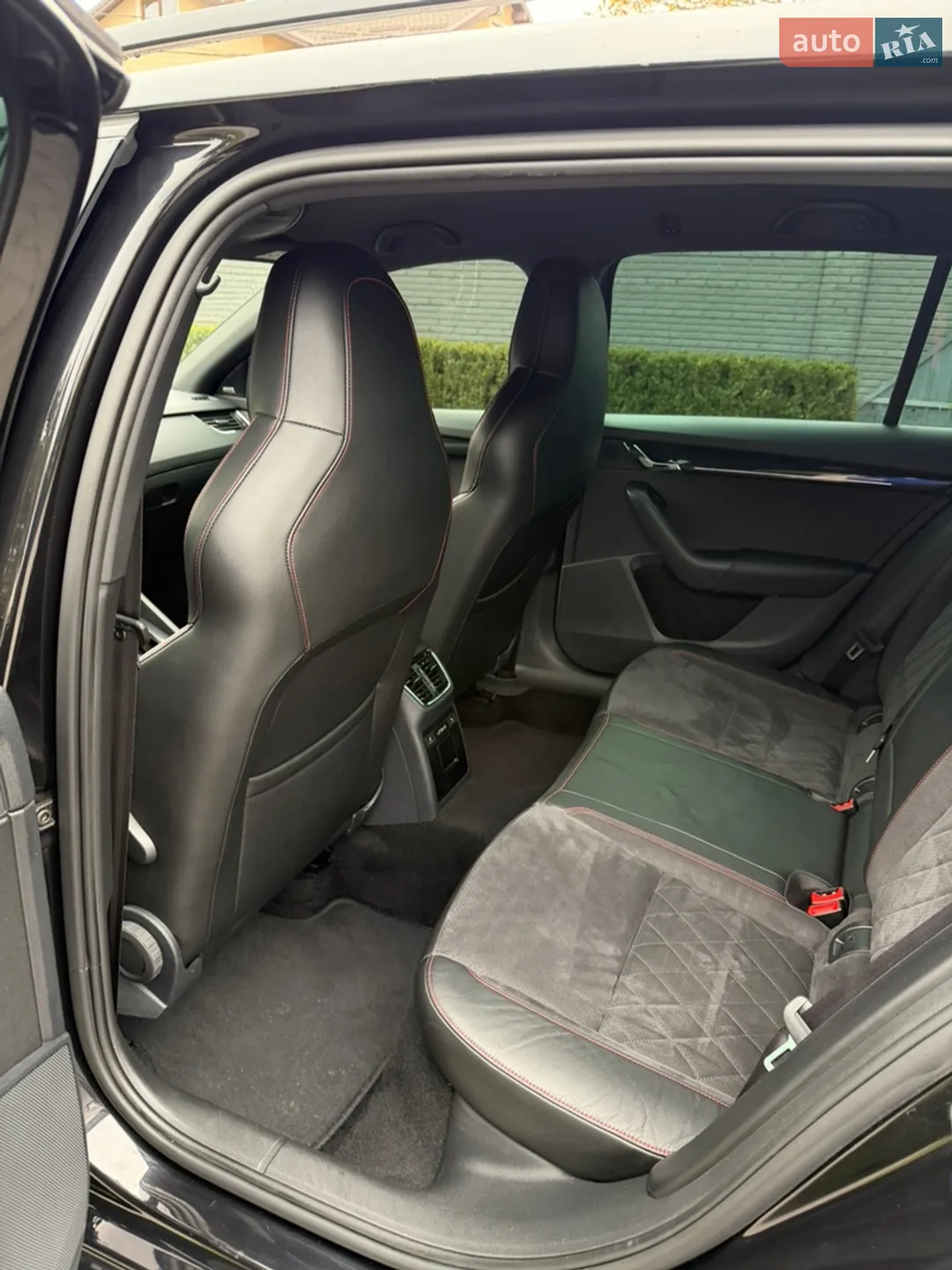 2017 Skoda Octavia - мініатюра 28