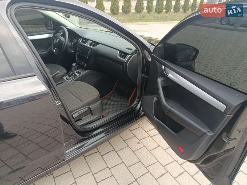 Універсал Skoda Octavia 2016 в Дрогобичі