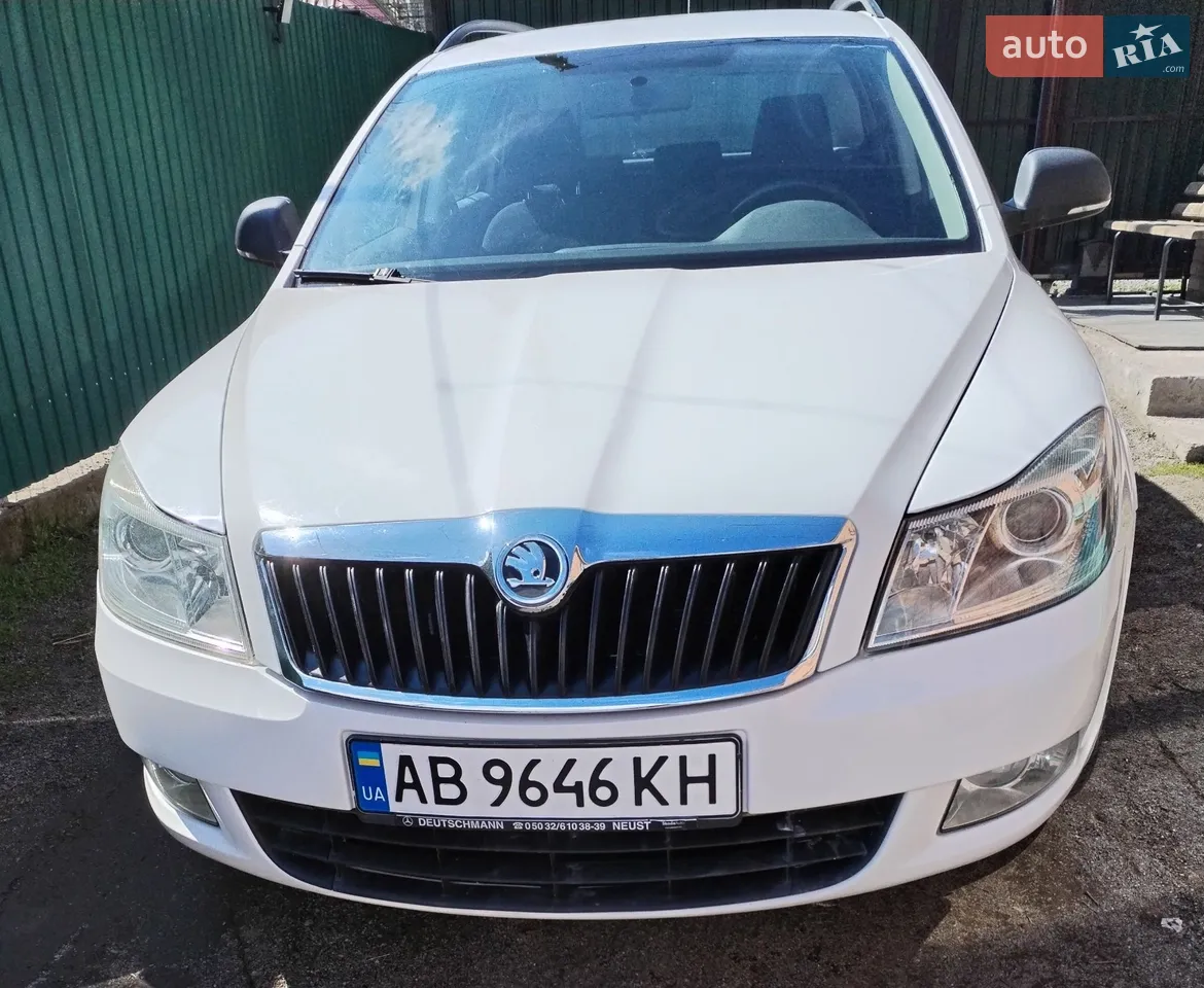 2010 Skoda Octavia - мініатюра 17