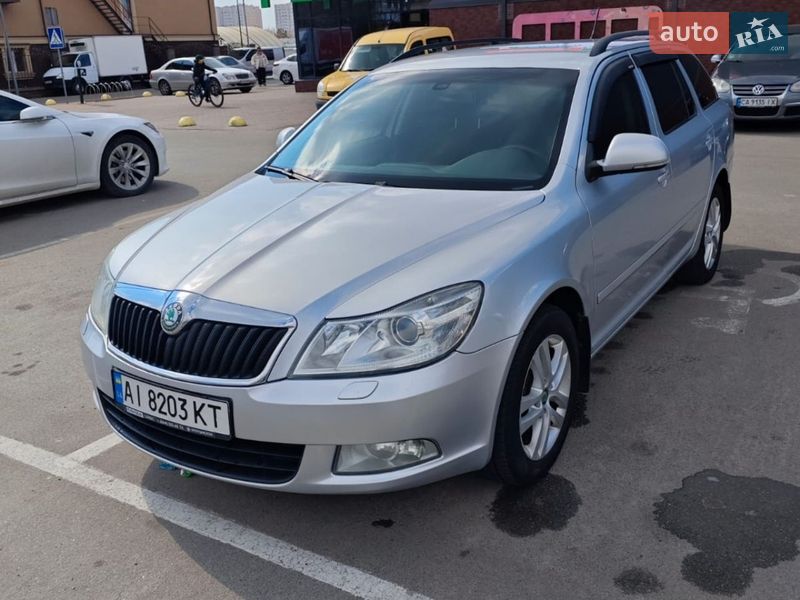 Универсал Skoda Octavia 2012 в Киеве фото Универсал Skoda Octavia 2012 в Киеве