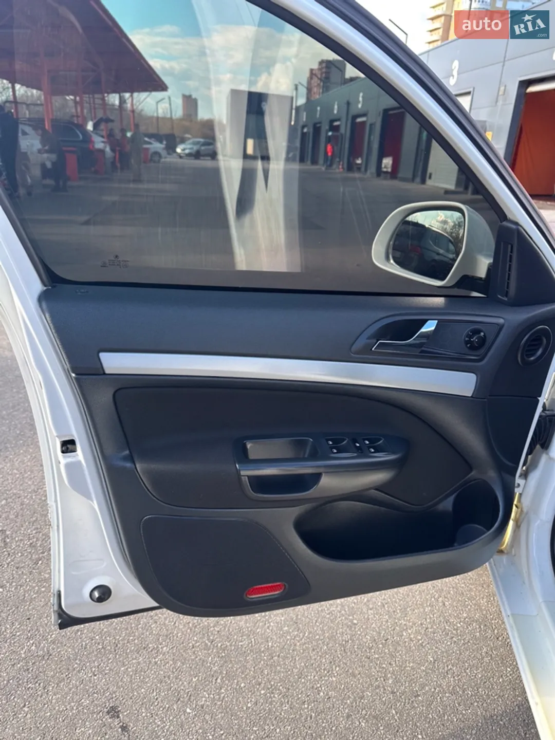 2012 Skoda Octavia - мініатюра 48