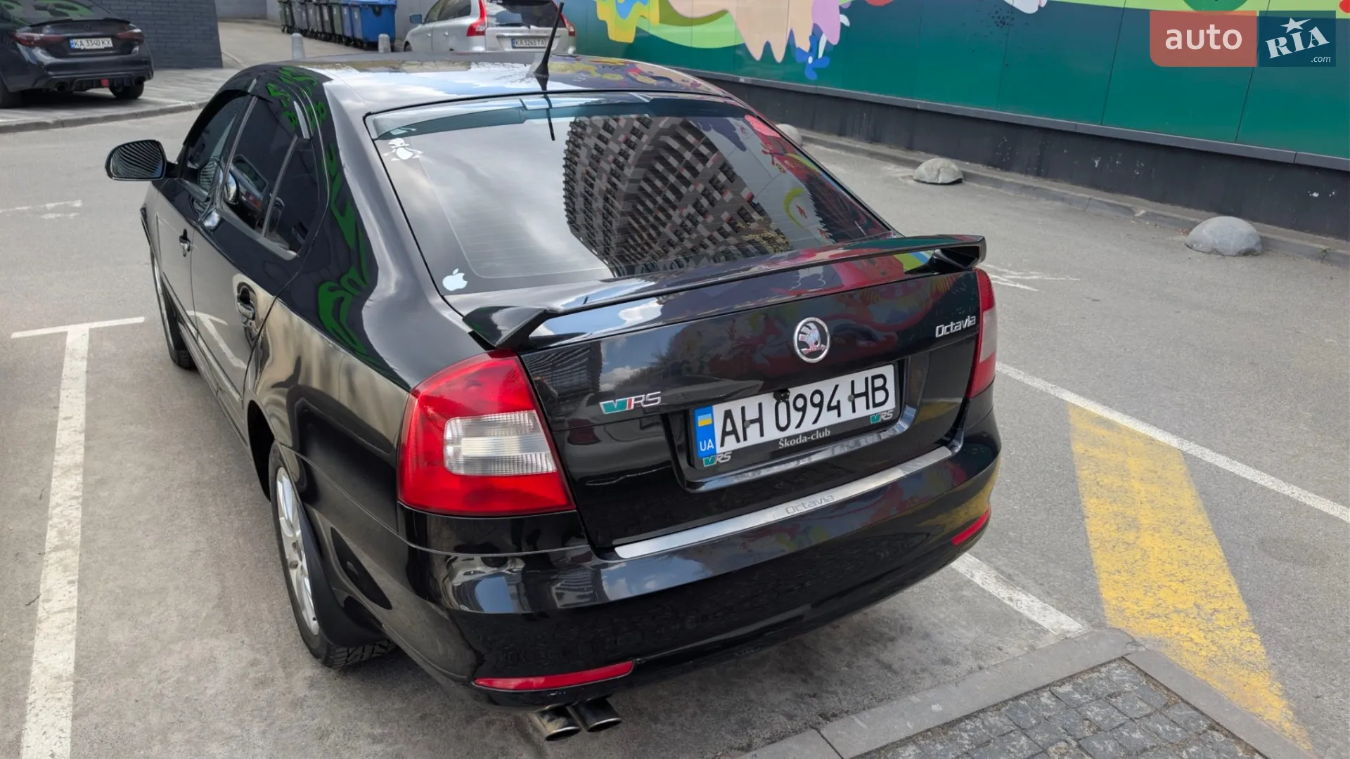 2010 Skoda Octavia - мініатюра 2