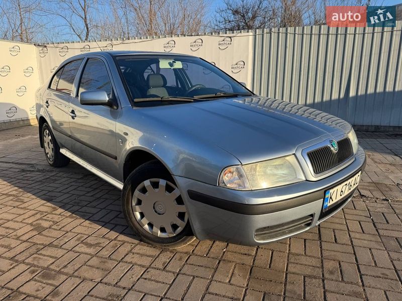Ліфтбек Skoda Octavia 2004 в Дніпрі