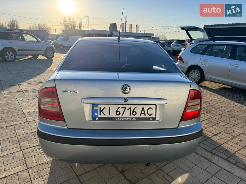 Ліфтбек Skoda Octavia 2004 в Дніпрі