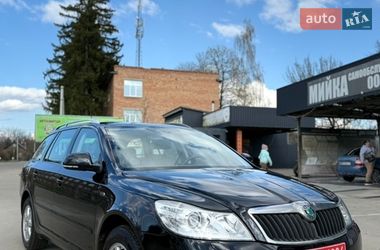 Універсал Skoda Octavia 2011 в Сумах