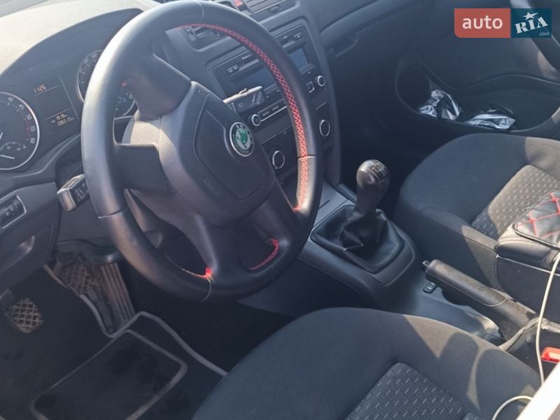 Универсал Skoda Octavia 2012 в Киеве фото 6 Универсал Skoda Octavia 2012 в Киеве