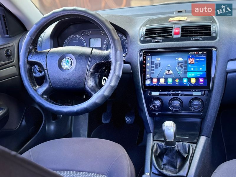 Лифтбек Skoda Octavia 2006 в Николаеве