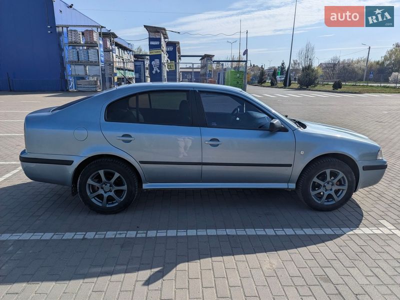 Ліфтбек Skoda Octavia 2001 в Дубні