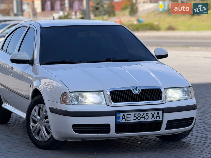 Лифтбек Skoda Octavia 2010 в Днепре